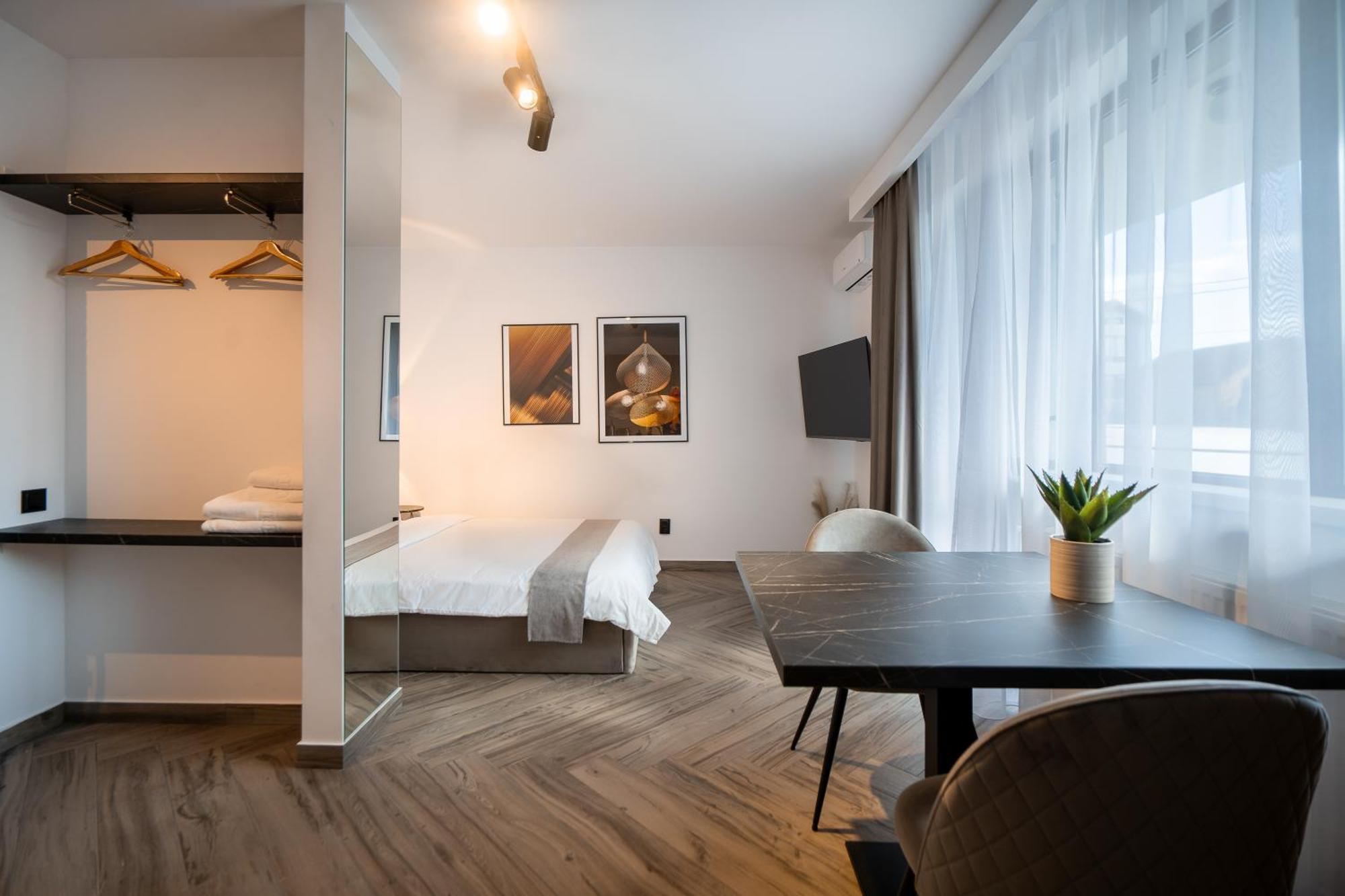 Urbio Private Suites Cluj-Napoca Exterior photo
